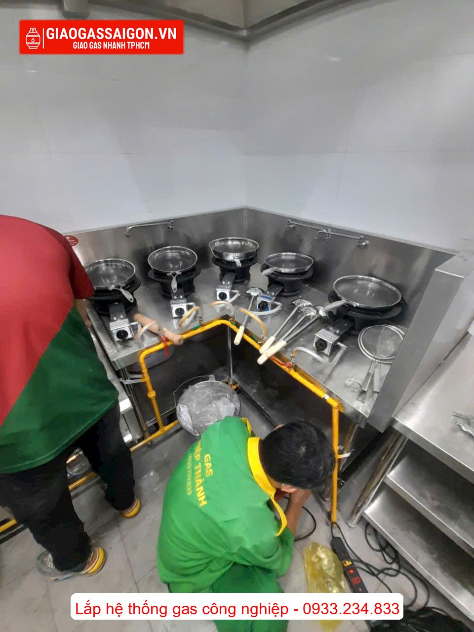 Hệ thống gas công nghiệp nhà hàng Quận 12 2 Quá trình thi công hệ thống gas cho bếp công nghiệp nhà hàng tại Quận 12, TPHCM