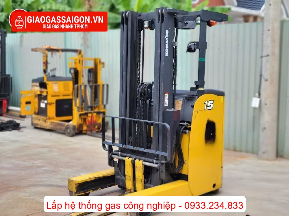 Xe Nâng Khuê Đăng – Nhà Cung Cấp Xe Nâng Cũ Hàng Đầu Tại TPHCM 13 Xe nâng điện đứng lái 1.5 tấn Komatsu FB15RL-15