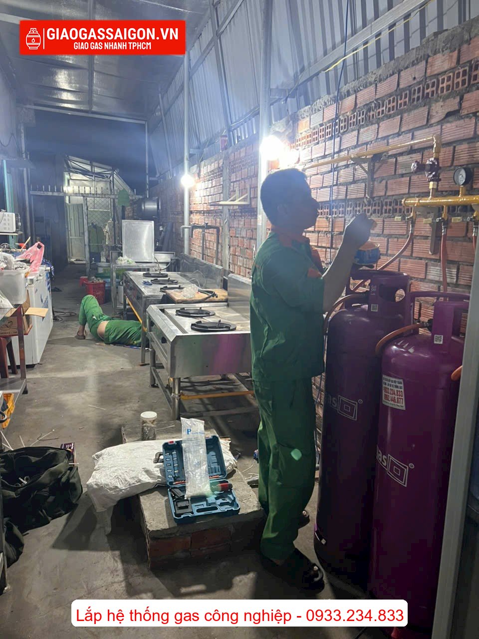 Quá trình lắp đặt hệ thống gas công nghiệp cho Quán nhậu tại Quận 1 Quá trình lắp đặt hệ thống gas công nghiệp cho Quán nhậu tại Quận 1