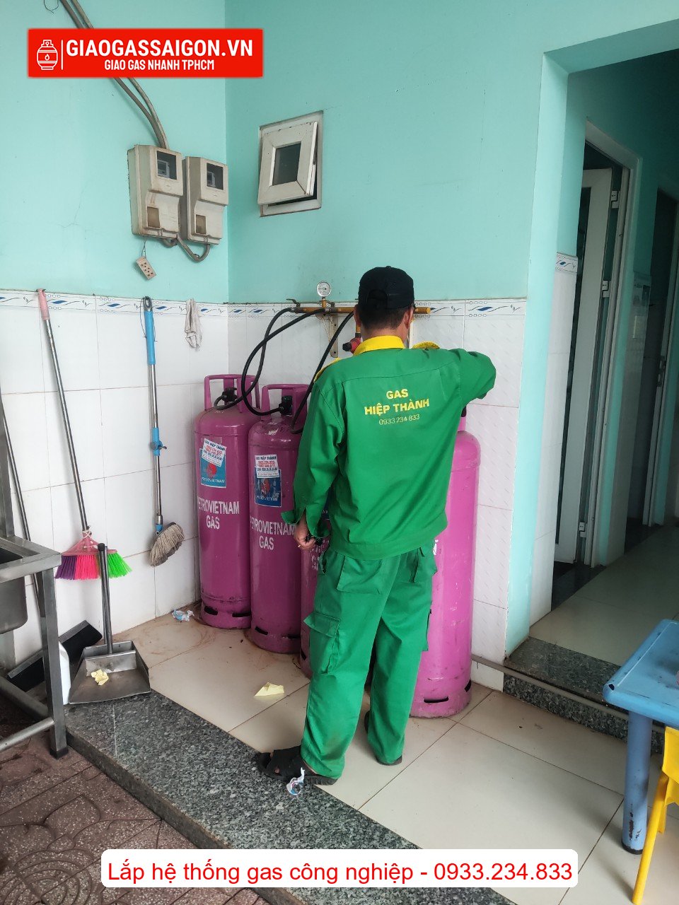 Binh-gas-cong-nghiep-45kg-PetroVietNam-duoc-dung-nhieu-trong-he-thong-gas-cong-nghiep-quy-mo-lon