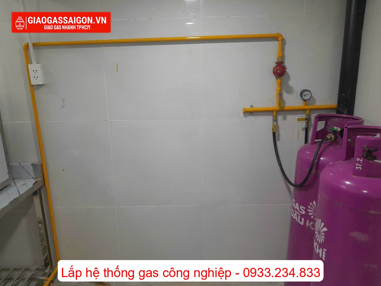 Hệ thống giàn góp gas 2 bình tại nhà hàng Hệ thống giàn góp gas 2 bình tại nhà hàng