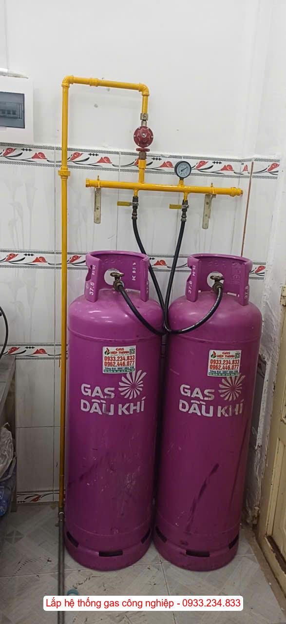 HƯỚNG DẪN KIỂM TRA TRỌNG LƯỢNG GAS CHÍNH XÁC TẠI NHÀ 1 Bình gas dầu khí 45kg trong hệ thống gas nhà hàng